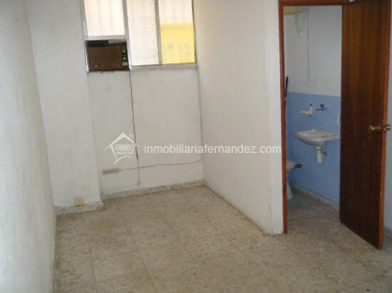 Local en Cáceres, Cáceres en venta - Foto del edificio - Imagen 3 de 6
