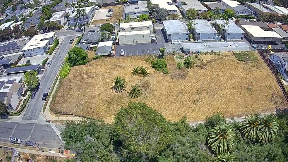 400 Mathilda Dr, Goleta, CA en venta - Foto del edificio - Imagen 3 de 6