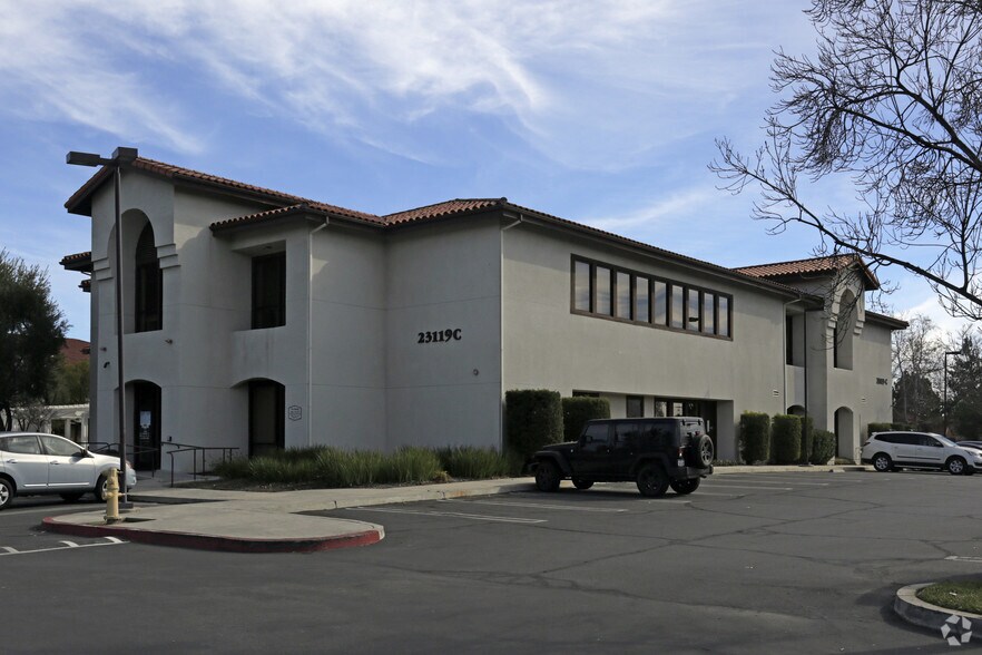 23119 Cottonwood Ave, Moreno Valley, CA en alquiler - Foto del edificio - Imagen 2 de 6