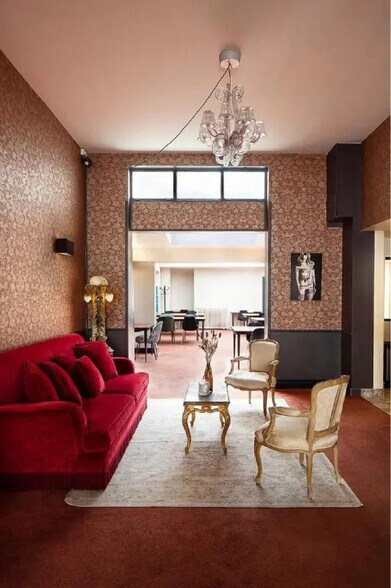 16 Rue De Bucarest, Paris en alquiler - Foto del edificio - Imagen 3 de 20