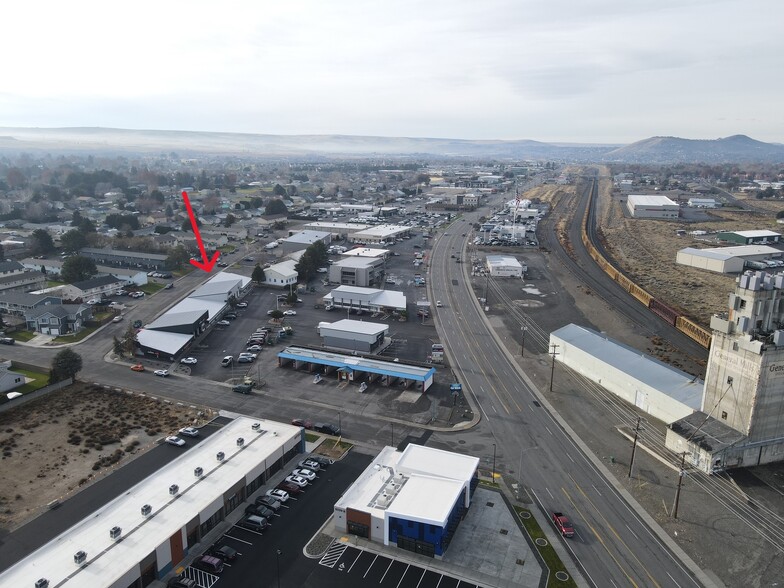 6713 W Clearwater Ave, Kennewick, WA en alquiler - Foto del edificio - Imagen 2 de 24