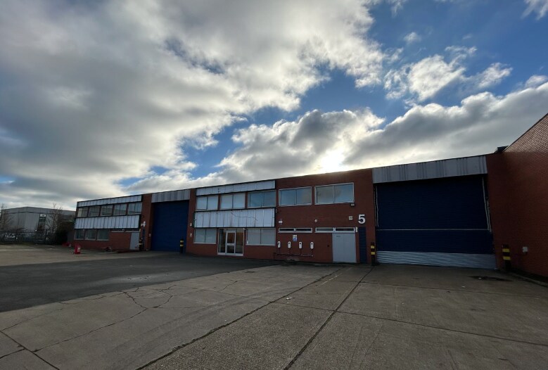 Skyport Industrial Estate, West Drayton en alquiler Foto del edificio- Imagen 1 de 2