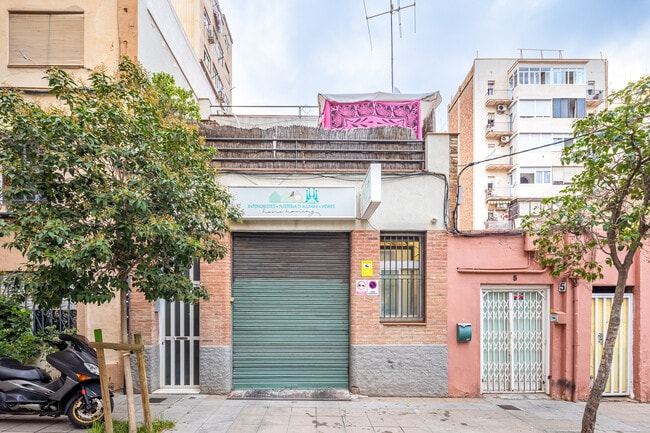 Más detalles de Edificio residencial​ en venta