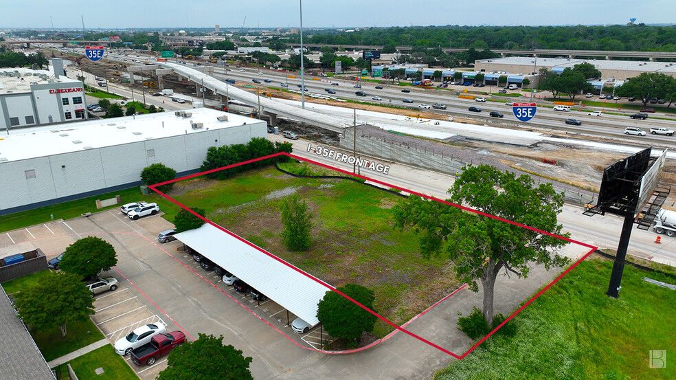 1221 N Interstate 35E, Carrollton, TX en venta - Foto del edificio - Imagen 1 de 5