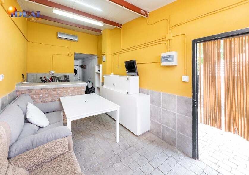 Terreno en Cúllar Vega, Granada en venta - Foto del interior - Imagen 3 de 16