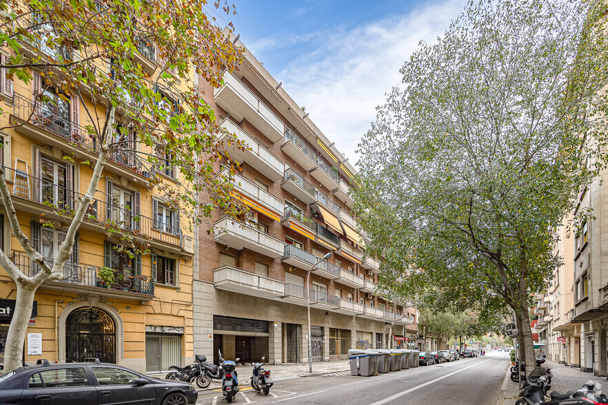 Carrer De València, Barcelona, Barcelona en venta - Foto principal - Imagen 1 de 2