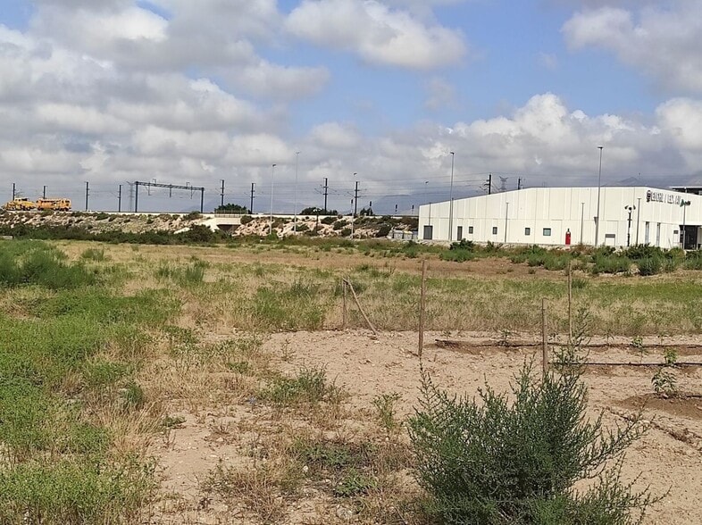 Terreno en Elche en venta - Foto del edificio - Imagen 2 de 22