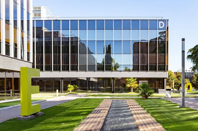 Más detalles de Avenida de Castilla, 2, Torrejón de Ardoz - Oficina en alquiler