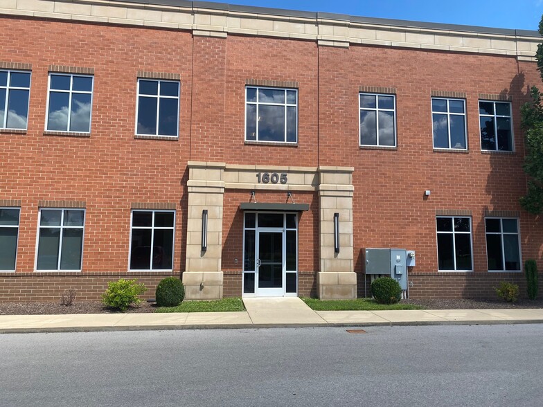 1605 Medical Center Pky, Murfreesboro, TN en alquiler - Foto del edificio - Imagen 2 de 12