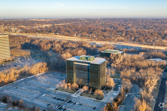 9225 Indian Creek Pky, Overland Park, KS - VISTA AÉREA  vista de mapa - Image1