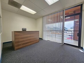 515-525 N Azusa Ave, La Puente, CA en alquiler Foto del edificio- Imagen 2 de 6