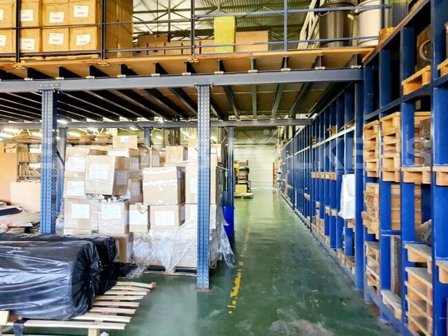 Más detalles de Nave en alquiler