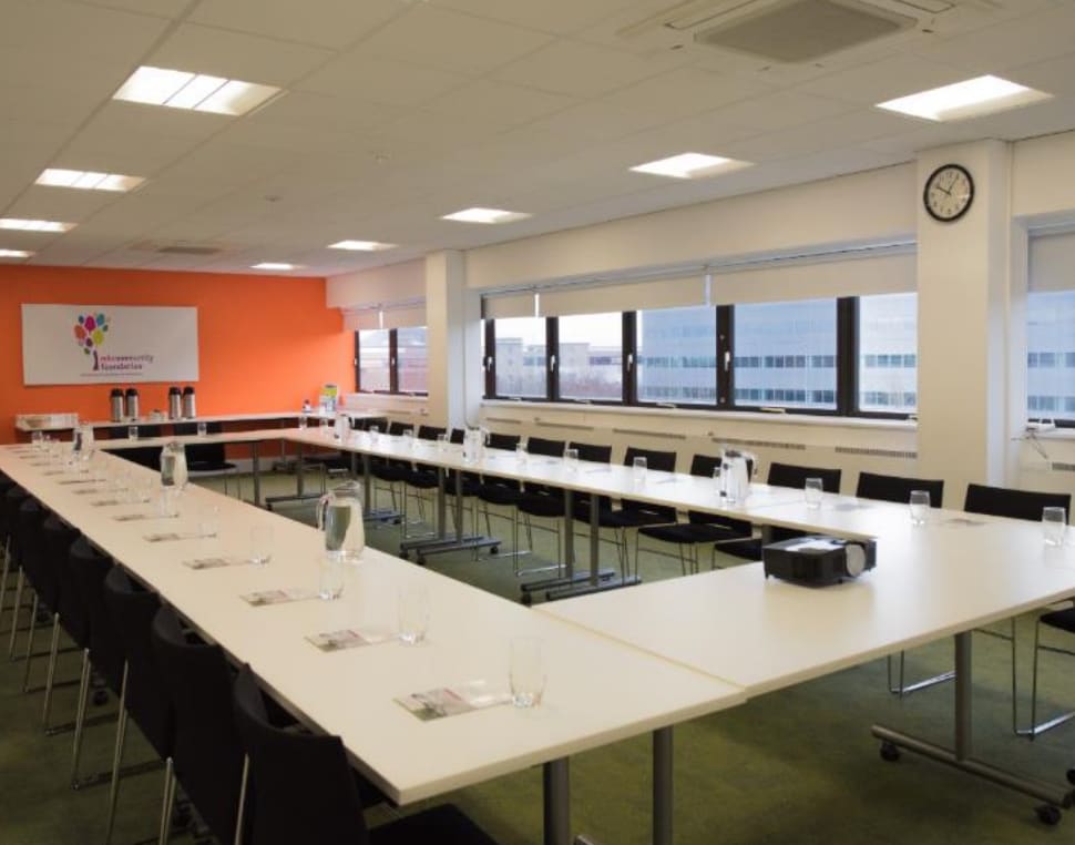 403-445 Midsummer Blvd, Milton Keynes en alquiler Foto del interior- Imagen 1 de 5