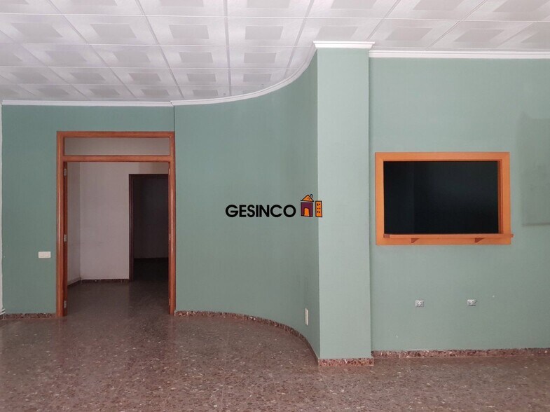 Local en Ontinyent, Valencia en alquiler - Foto del edificio - Imagen 2 de 10