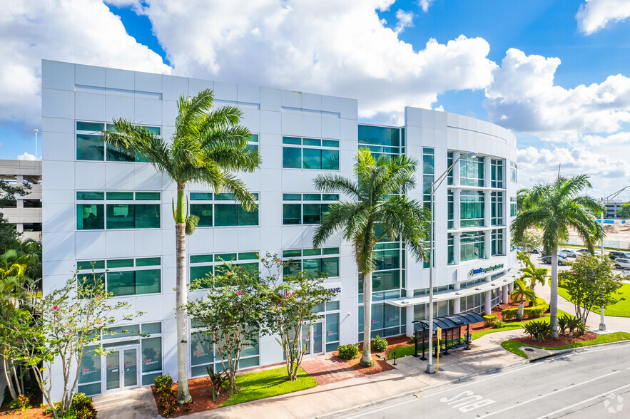 3301 N University Dr, Coral Springs, FL en alquiler - Foto del edificio - Imagen 3 de 22