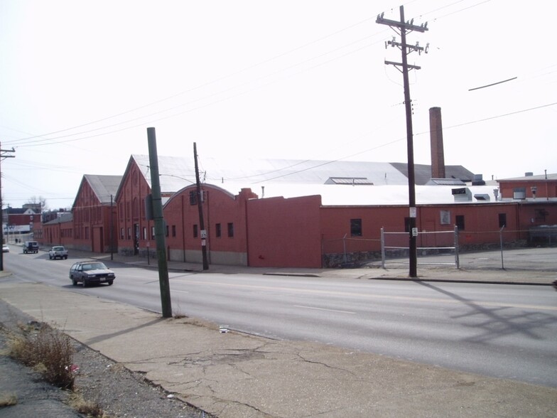 1301 Madison Ave, Covington, KY en alquiler - Foto del edificio - Imagen 2 de 2