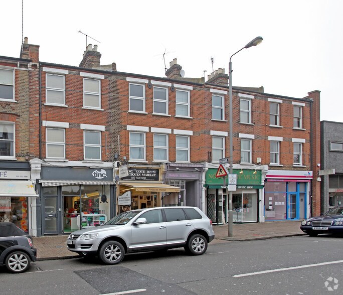 155-155D Northcote Rd, London en venta - Foto del edificio - Imagen 2 de 8