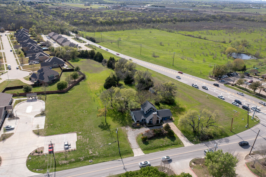 8409 Chiesa Rd, Rowlett, TX en venta - Foto del edificio - Imagen 2 de 4