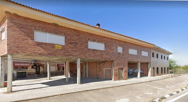 Más detalles de Calle Madrid, 15, Torres de la Alameda - Local en alquiler