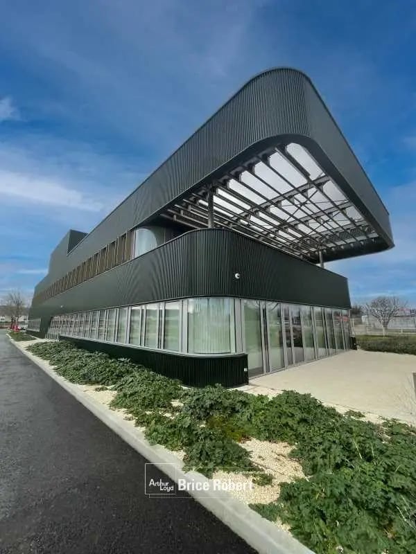 Oficina en Saint-Maurice-de-Beynost en alquiler Foto principal- Imagen 1 de 14