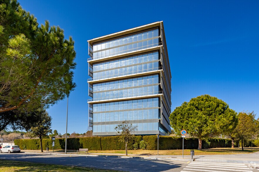 Avinguda Via Augusta, 71, Sant Cugat del Vallès, Barcelona en alquiler - Foto del edificio - Imagen 3 de 5