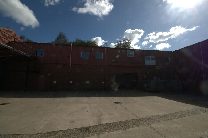 Montague Rd, Warwick en alquiler - Foto del edificio - Imagen 2 de 18