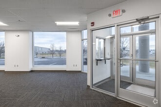 1 S Shearer Dr, Carlisle, PA en alquiler Foto del interior- Imagen 2 de 10