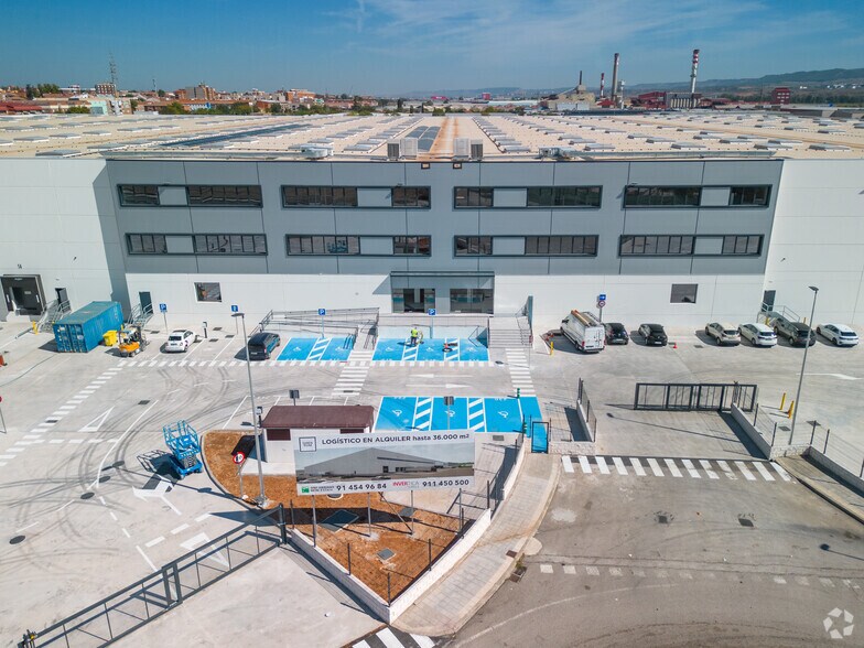 Autovía A-2, Azuqueca de Henares, Guadalajara en alquiler - Foto del edificio - Imagen 3 de 19