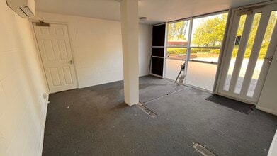 37-42 Saffron Ct, Basildon en alquiler Foto del interior- Imagen 1 de 4