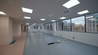 Calle de Emilio Vargas, 1, Madrid, Madrid en alquiler - Vídeo de anuncio comercial 