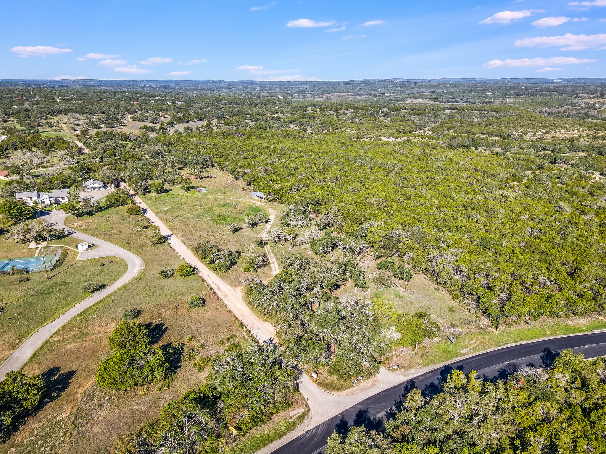 22601 Ranch Road 12, Dripping Springs, TX en venta Foto del edificio- Imagen 1 de 17