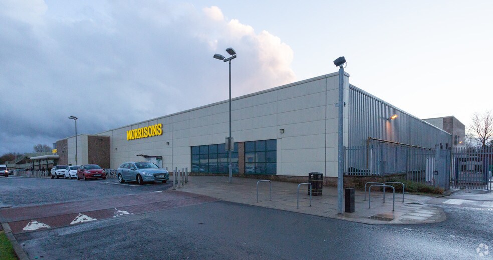 30 Bridgwater Pl, Erskine en venta - Foto del edificio - Imagen 2 de 4