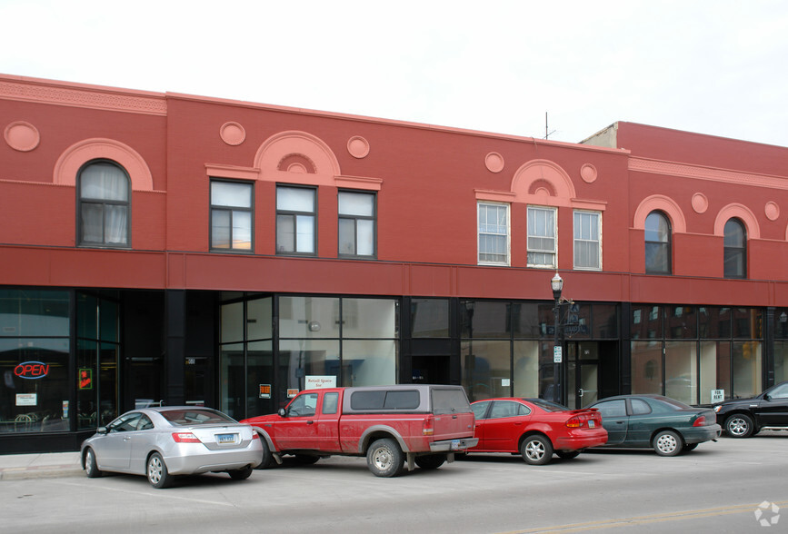 66-74 Broadway N, Fargo, ND en alquiler - Foto del edificio - Imagen 2 de 44