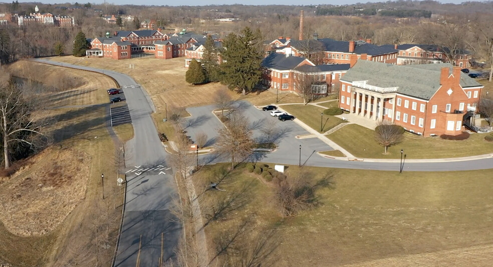 Warfield Ave, Sykesville, MD en venta - Vídeo aéreo - Imagen 2 de 46