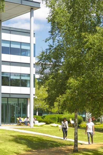 250 Longwater Ave, Reading en alquiler - Foto del edificio - Imagen 3 de 7