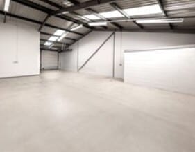 878 Plymouth Rd, Slough en alquiler Foto del interior- Imagen 2 de 2