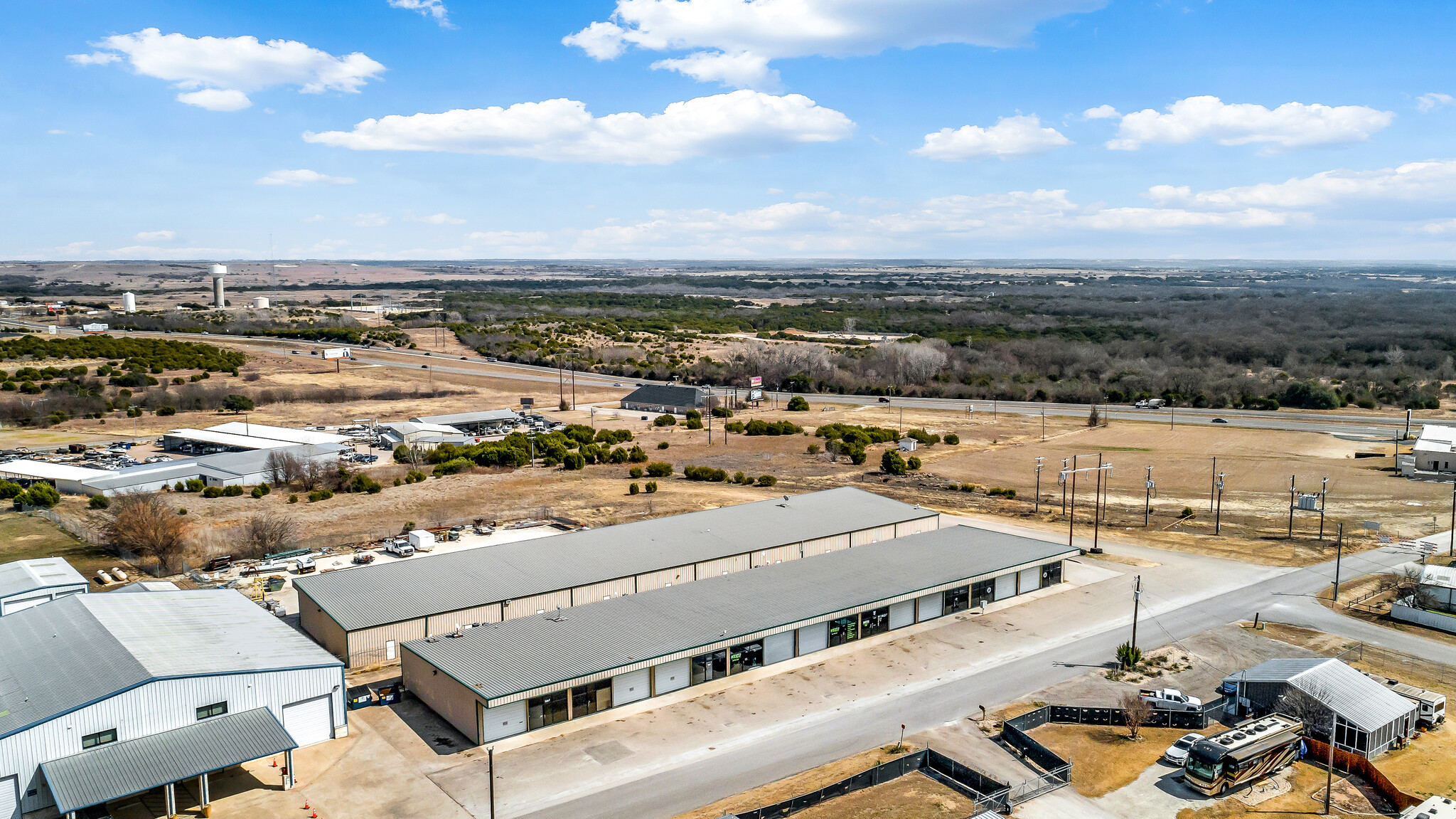 125-129 M&M Ranch Rd cartera de 2 inmuebles en venta en LoopNet.es Foto del edificio- Imagen 1 de 12