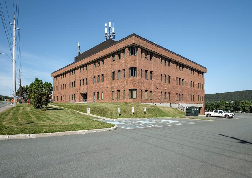 136 Crosbie Rd, St. John's, NL en venta - Foto del edificio - Imagen 1 de 4