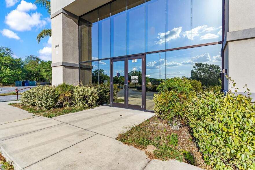 1904 Thomas Ave, Leesburg, FL en venta - Foto del edificio - Imagen 3 de 68