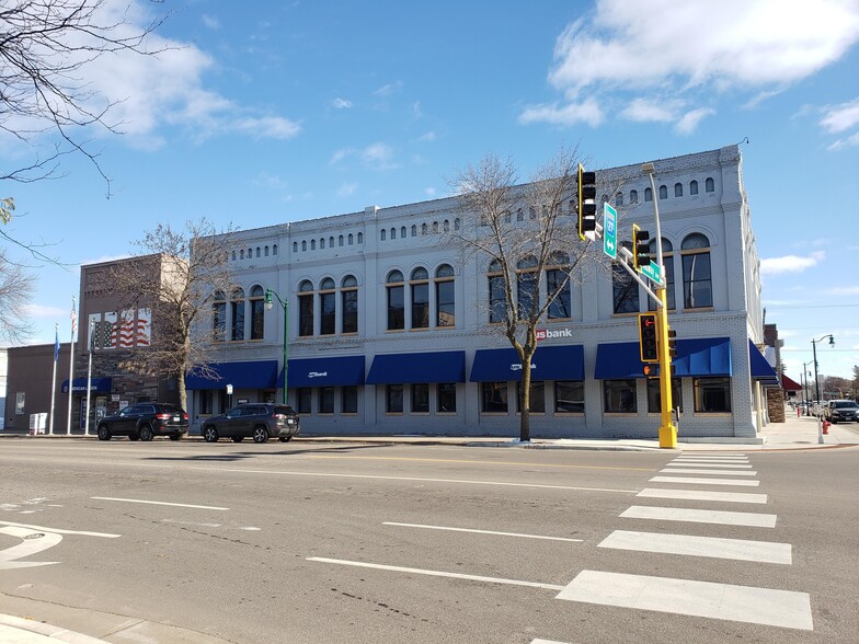 101 E Broadway, Little Falls, MN en alquiler - Foto del edificio - Imagen 2 de 6