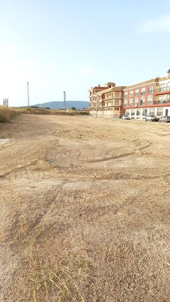 Terreno en PINOSO, Alicante en venta - Foto del edificio - Imagen 2 de 2