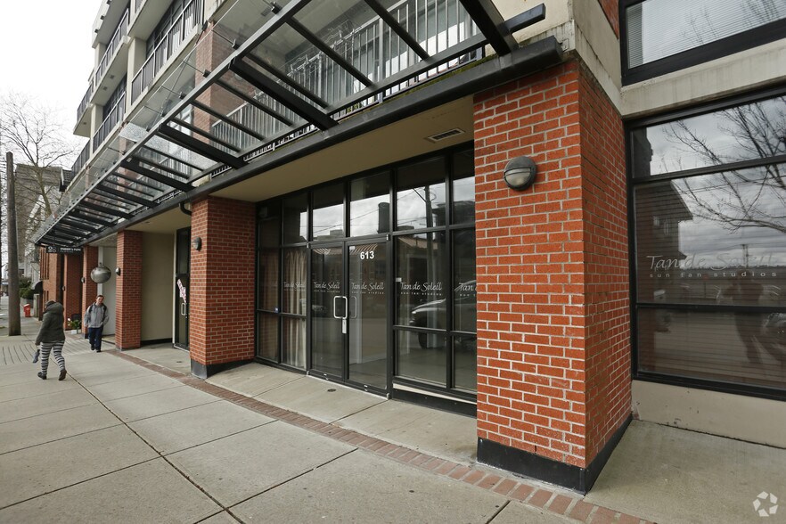 601-619 Carnarvon St, New Westminster, BC en alquiler - Foto del edificio - Imagen 2 de 13