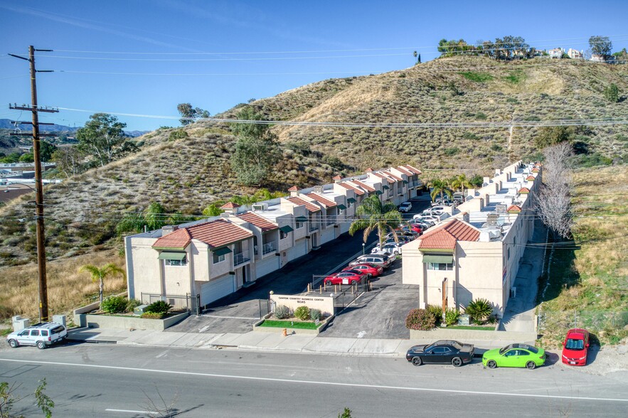 18335-18345 Sierra Hwy, Santa Clarita, CA en alquiler - Foto del edificio - Imagen 3 de 8