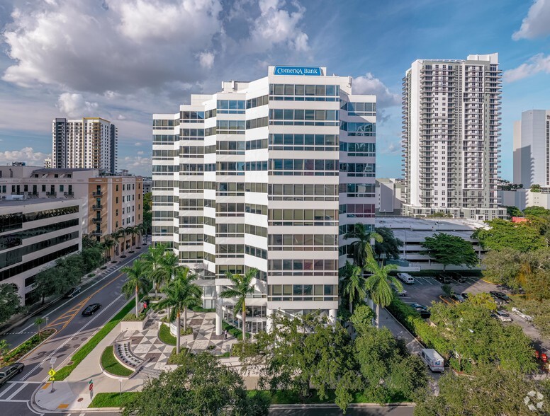 100 NE 3rd Ave, Fort Lauderdale, FL en alquiler - Foto del edificio - Imagen 3 de 13