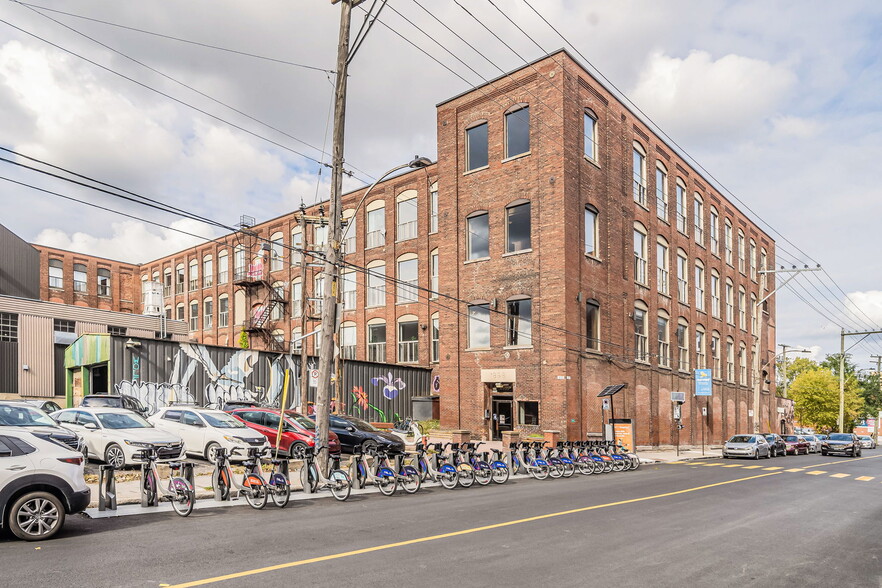 4035 Rue Saint-Ambroise, Montréal, QC en alquiler - Foto del edificio - Imagen 2 de 12