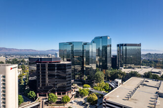 21800 Oxnard St, Woodland Hills, CA - VISTA AÉREA  vista de mapa