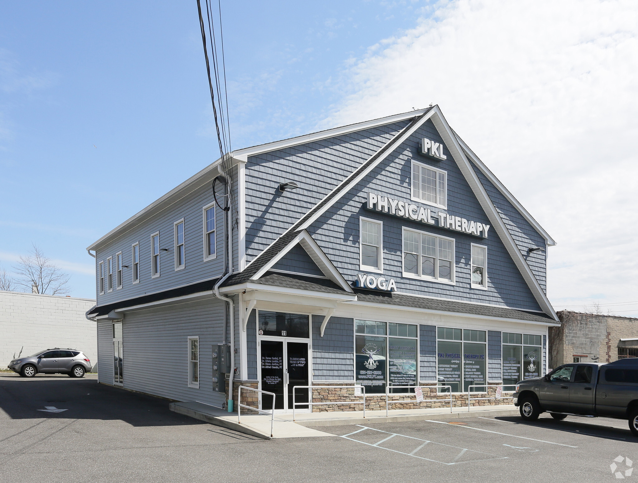 11 Broadway, Amityville, NY en alquiler Foto del edificio- Imagen 1 de 10