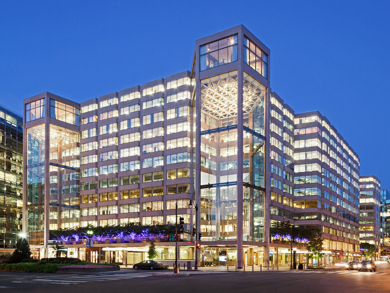 1050 Connecticut Ave NW, Washington, DC en alquiler - Foto del edificio - Imagen 2 de 4