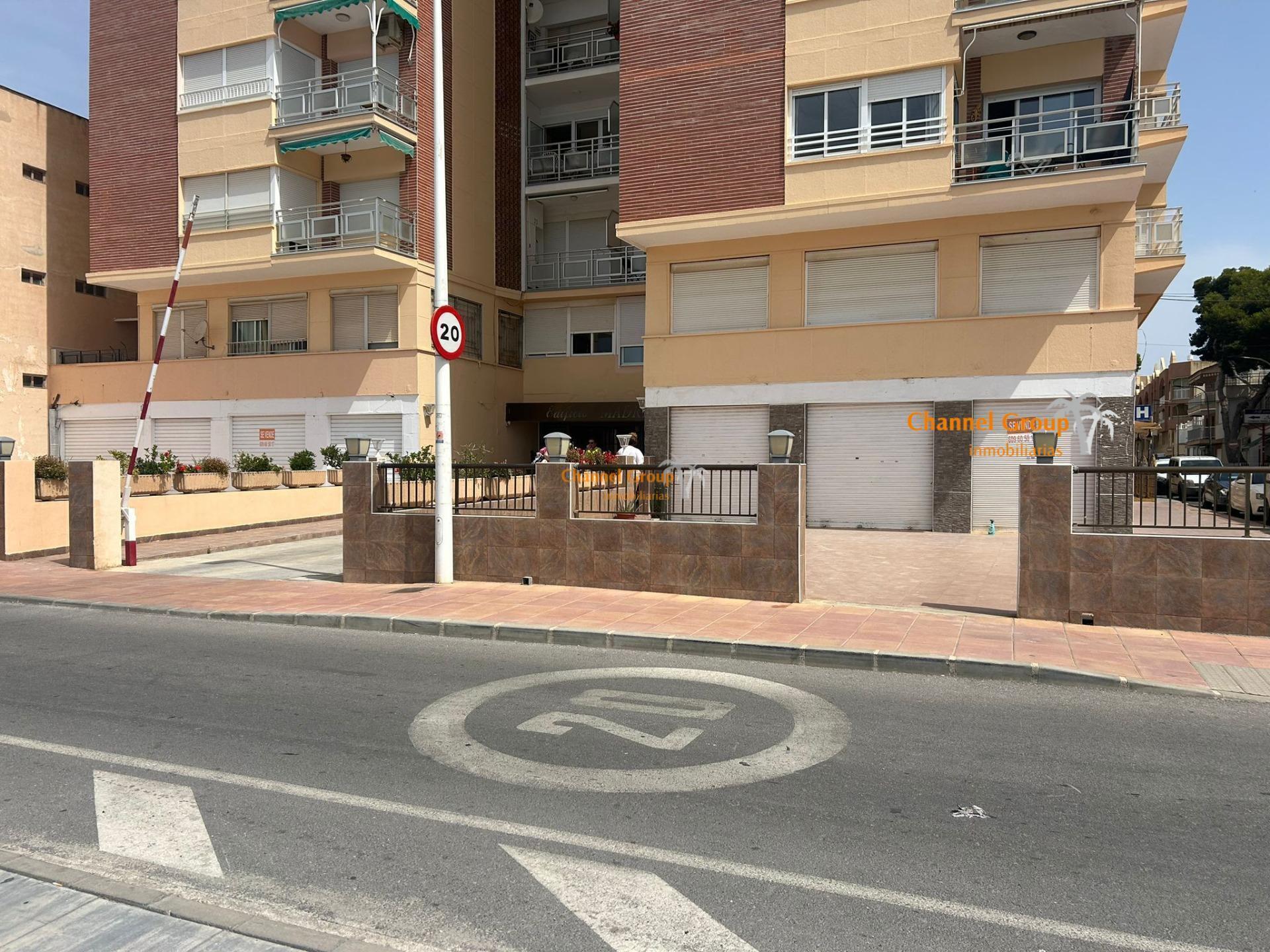 Local en San Pedro del Pinatar, Murcia en venta Foto del edificio- Imagen 1 de 3