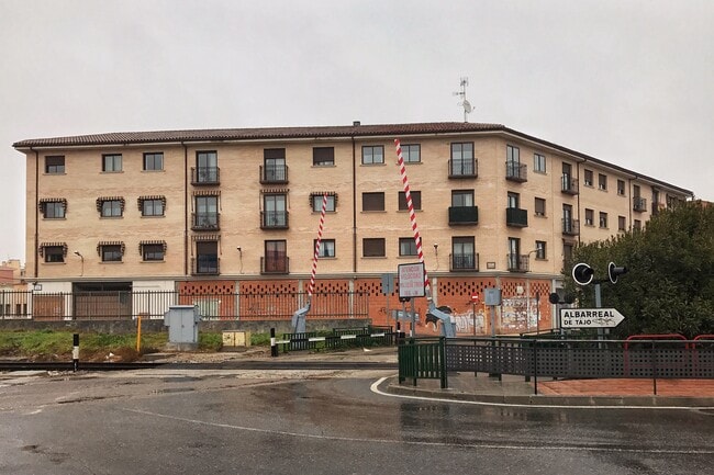 Más detalles de Calle Cirilo Montero, 18, Torrijos - Edificio residencial​ en venta